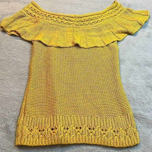 Anthropologie Mustard Yellow Crochet Ruffle Off Shoulder Sweater - Size Small - Picture 12 of 13